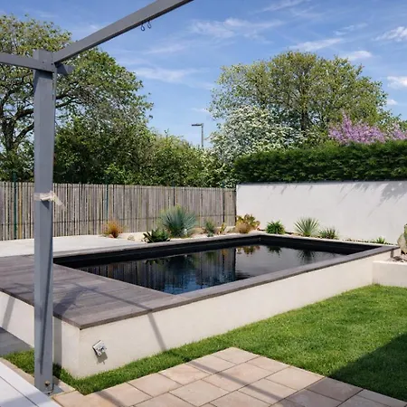 Maison Avec Piscine Privee & Jardin - 8 Personnes * 莱萨布勒-多洛讷