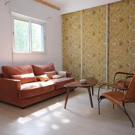 Maison Avec Piscine Privee & Jardin - 8 Personnes 莱萨布勒-多洛讷